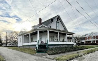 277 Main St, Middleport, OH 45760
