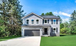 7602 Hickory, Oakwood Village, OH 44146