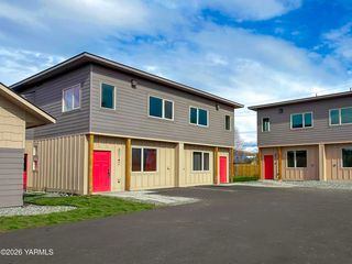 801 N  16th Ave #3, Yakima, WA 98902