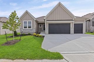 17055 W  168th Pl, Olathe, KS 66062