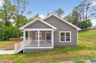 108 Bollingbrook Dr, Charlottesville, VA 22911