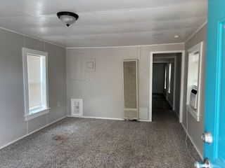 426 1/2 E  Gray St, Norman, OK 73071