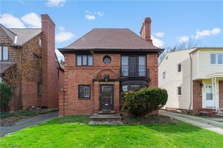 3666 Winchell Rd, Shaker Heights, OH 44122