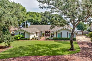 3831 Indian Trl, Destin, FL 32541