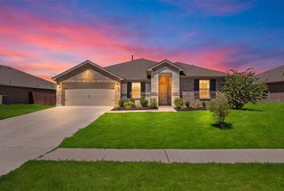 1321 Elmwood Dr, Cedar Hill, TX 75104