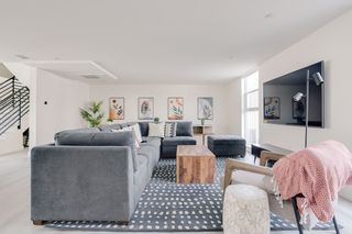 1446 W  37th St #1448RM11, Los Angeles, CA 90018