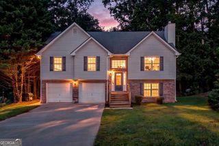 4718 Middleboro Ln, Gainesville, GA 30506