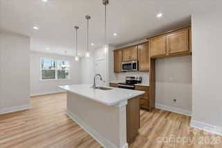 6008 Pivot Ct, Charlotte, NC 28205