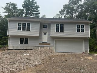 20 Mine Brook Rd, Rehoboth, MA 02769