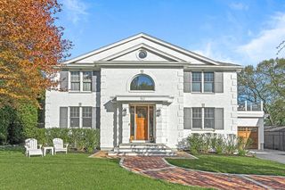 50 Smith Ave, Newton, MA 02465