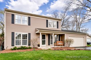 970 Cordova Ct, Wheaton, IL 60189