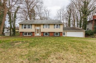 205 Courtly Cir, Rochester, NY 14615