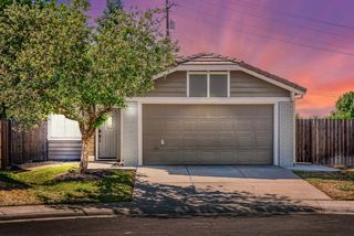 8714 Clear Star Ct, Elk Grove, CA 95758