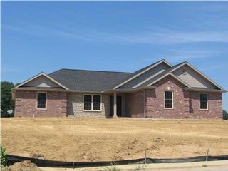 Beringer Dr, Jasper, IN 47546