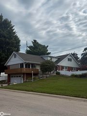 1748 Quint Ave, Carroll, IA 51401