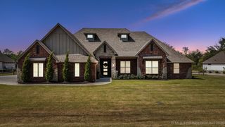 15209 E  84th St N, Owasso, OK 74055