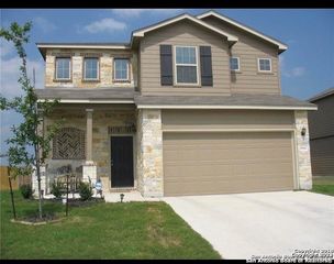 680 Community Dr, New Braunfels, TX 78132