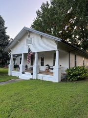 227 N  Liberty St, Troy, KS 66087