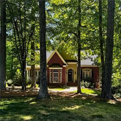 6706 Buckley Dr, Summerfield, NC 27358