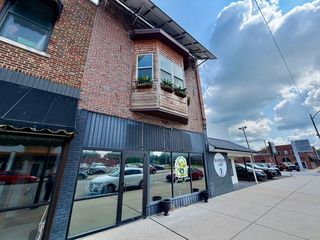 217 E  Main St, Clinton, IL 61727