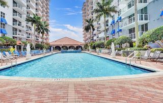 5091 NW 7th Street #TS-15, Miami, FL 33126