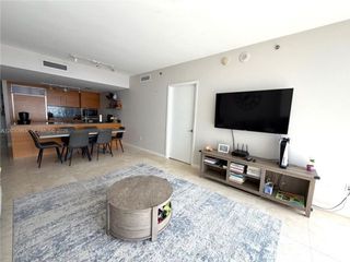 475 Brickell Ave #2707, Miami, FL 33131