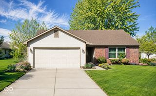 1064 Lake Dr E, Brownsburg, IN 46112