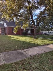 308 N  Trinity St, Gilmer, TX 75644