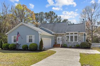 205 Westchester Drive, Morehead City, NC 28557