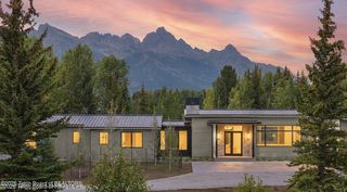 175 Huckleberry Dr, Jackson, WY 83001