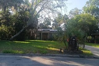 2425 Dolphin Dr, Savannah, GA 31406