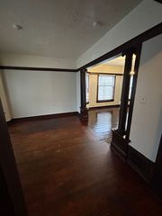 2621 N  15th St #L, Milwaukee, WI 53206