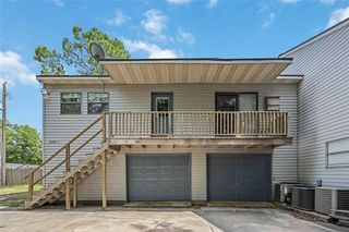 2119 N  Austin Ave #C, Pearland, TX 77581