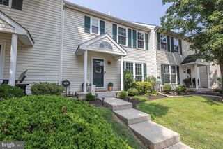 57 Village Dr, Schwenksville, PA 19473