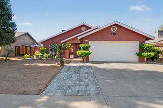 1431 Souza St, Orange Cove, CA 93646
