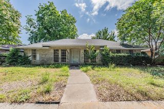 3922 Greenway Dr, Garland, TX 75041