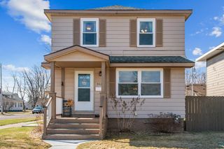902 N  21st St, Superior, WI 54880