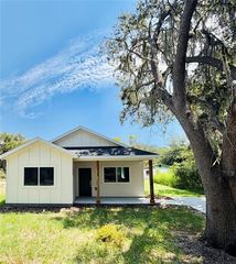 925 NE 17TH DRIVE, Gainesville, FL 32641
