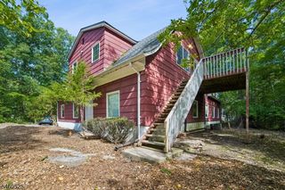 147 Kinnelon Rd, Kinnelon, NJ 07405