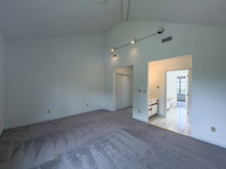 238 Peat Meadow Rd, New Haven, CT 06513