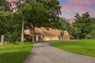 124 Hermitage Cir, Ligonier, PA 15658