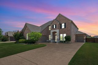2502 Trophy Club Dr, Trophy Club, TX 76262