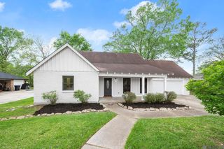 1124 Sharp Rd, Baton Rouge, LA 70815