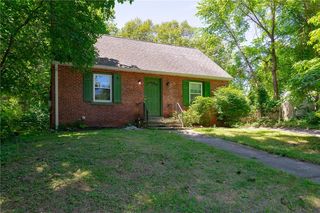 62 Woodlawn Avenue, Poughkeepsie, NY 12601