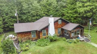 1966 Thompsonburg Road, South Londonderry, VT 05155