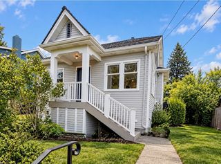 6706 12th Ave NW, Seattle, WA 98117