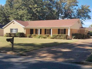 2046 Meadowview Rd, Memphis, TN 38116