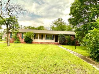1643 Catoma Dr NE, Cullman, AL 35055
