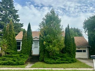 219 S  F St, Cheboygan, MI 49721