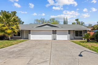 4721-4723 Large Oak Ct, Sacramento, CA 95841